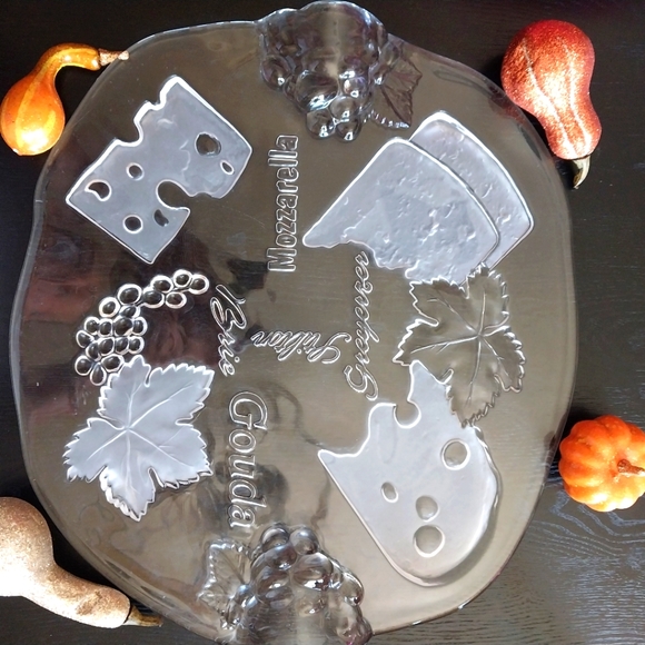 Cheese Charcuterie Serving Plate - Picture 4 of 8